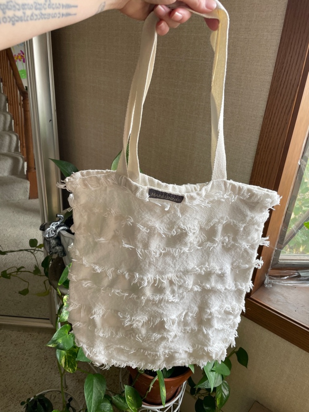 Mare Linno White Fringed Boho Tote Bag